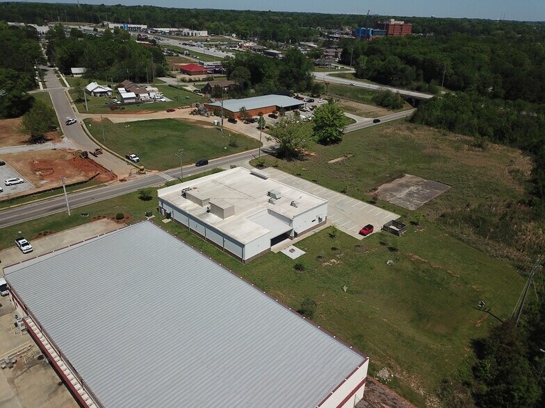 More Photos Of 2195 1st Ave, Opelika Office For Sale