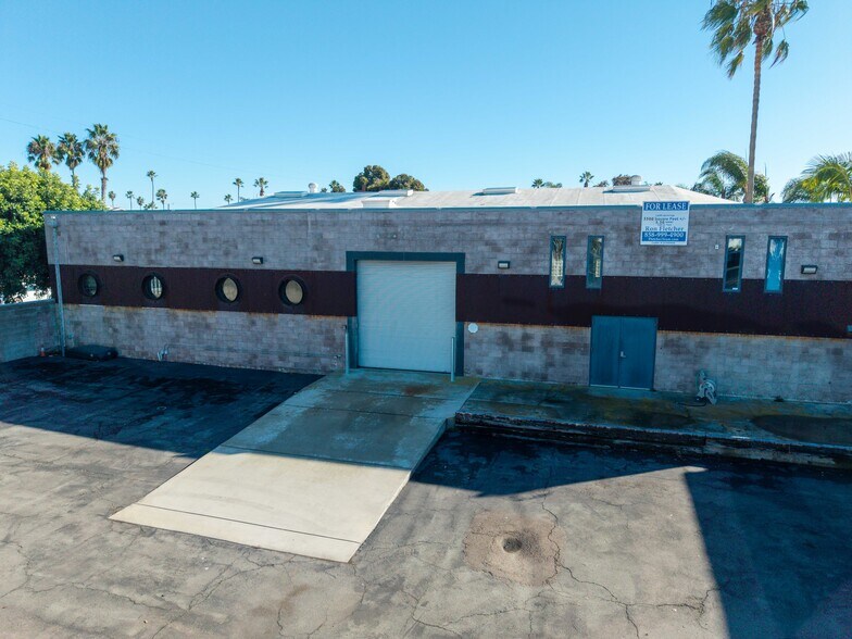 More Photos Of 1366 Hornblend St, San Diego Flex For Lease