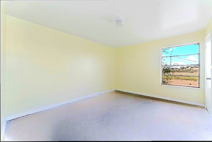 More Photos Of 1601 Vanda Ave, Lubbock Assisted Living For Sale