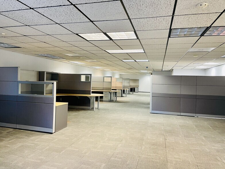 More Photos Of 321 5th St, Hollister Office For Lease