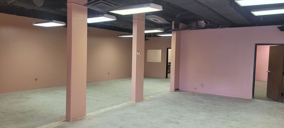 More Photos Of 16022 Grand River Ave, Detroit General Retail For Sale