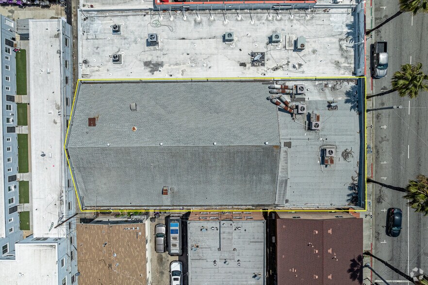 More Photos Of 750 Long Beach Blvd, Long Beach Storefront For Lease