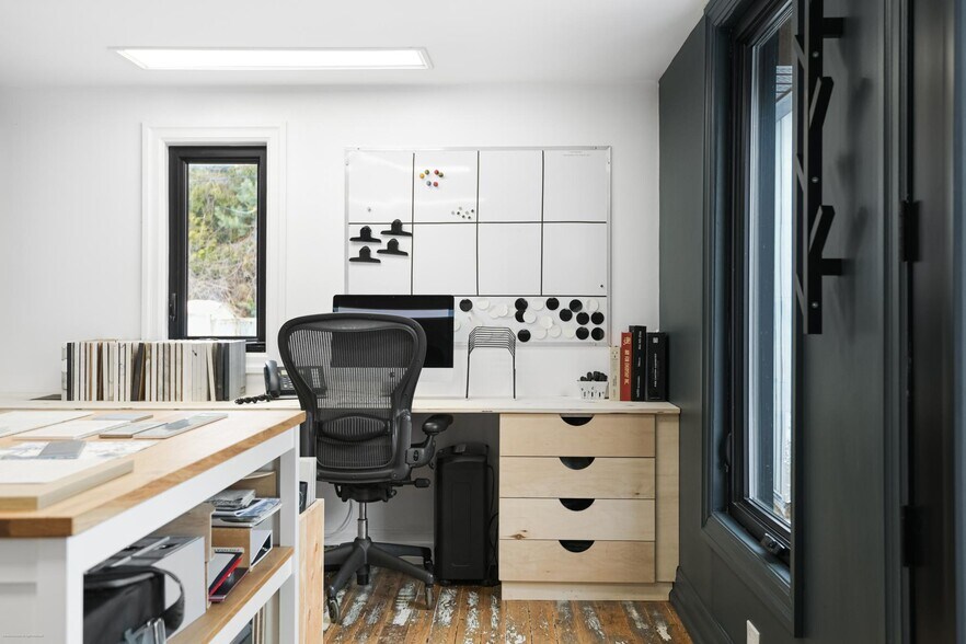 More Photos Of 578 Kingston Rd W, Ajax Office For Sale