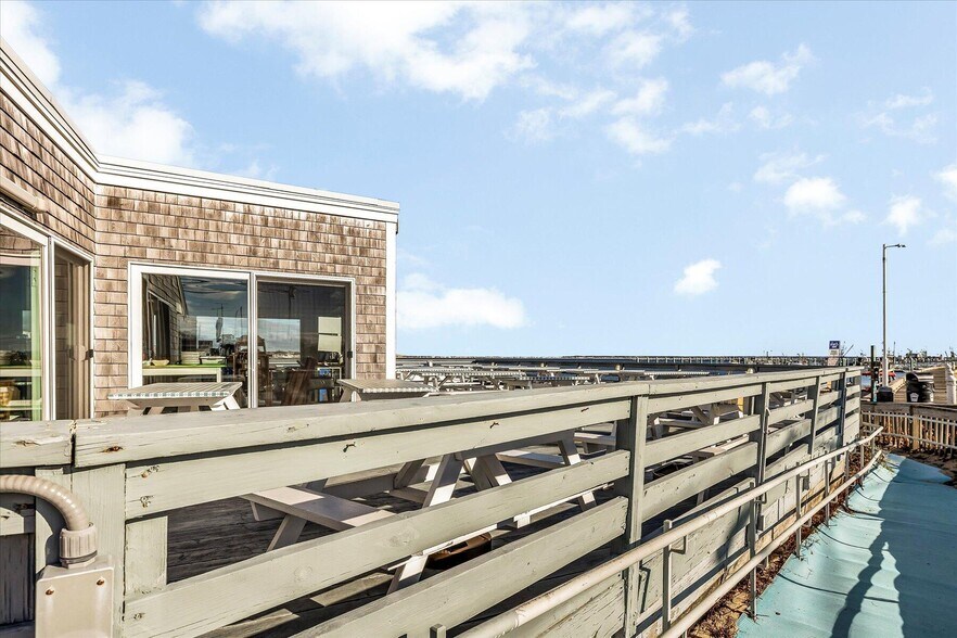 More Photos Of 317-319 Commercial St, Provincetown Restaurant For Lease