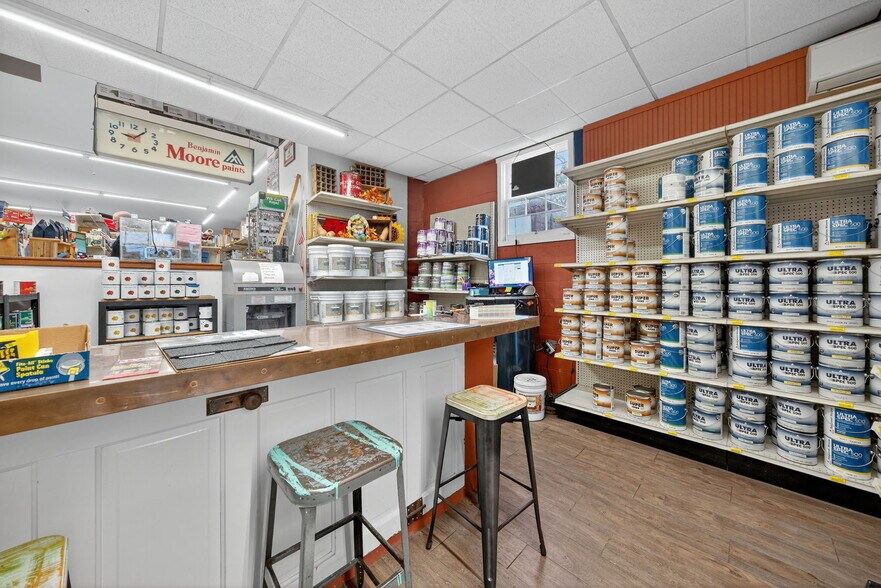 More Photos Of 103 W 2nd St N, Wright City General Retail For Sale