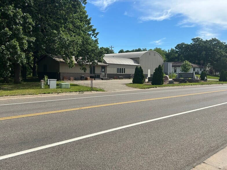 More Photos Of 711 Main St E, Melrose Manufacturing For Sale