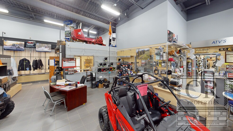 More Photos Of 1680 Route 9G, Hyde Park Freestanding For Sale