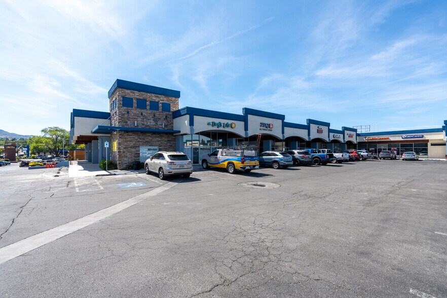More Photos Of 901-971 W Moana Ln, Reno Unknown For Lease