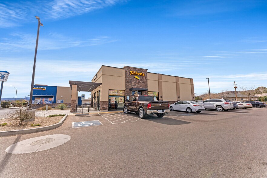 More Photos Of 3701 N Stockton Hill Rd, Kingman Fast Food For Sale