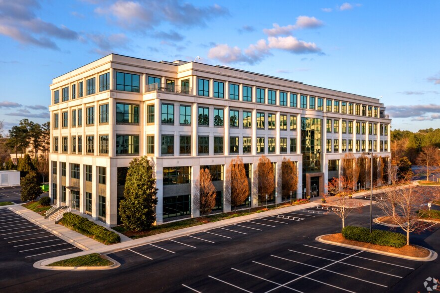 More Photos Of 8041 Arco Corporate Dr, Raleigh Office For Lease
