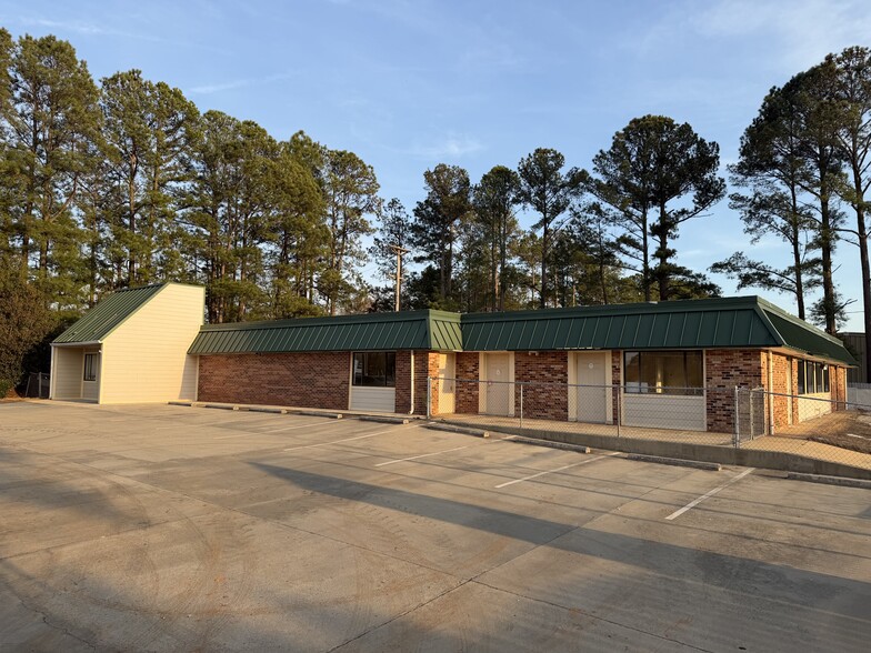 More Photos Of 101 N Royal Tower Rd, Irmo Daycare Center For Lease