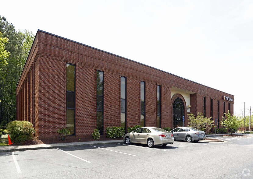 More Photos Of 1027 US Highway 70 W, Garner Office For Lease