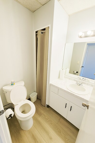 More Photos Of 645 E Elder St, Fallbrook Medical For Sale