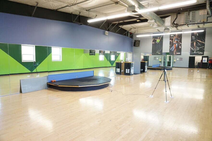 More Photos Of 2500 Business Ln, Yakima Freestanding For Sale