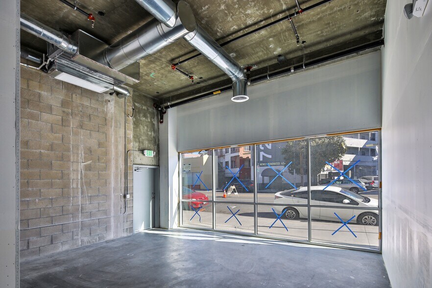 More Photos Of 719 S Hoover St, Los Angeles Apartments For Lease