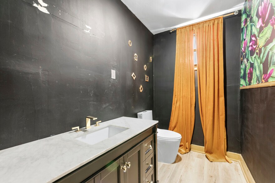 More Photos Of 951-953 Clinton Ave, Irvington Storefront Retail Residential For Lease