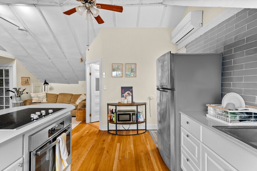 More Photos Of 13 Dean Ave, Newport Apartments For Sale