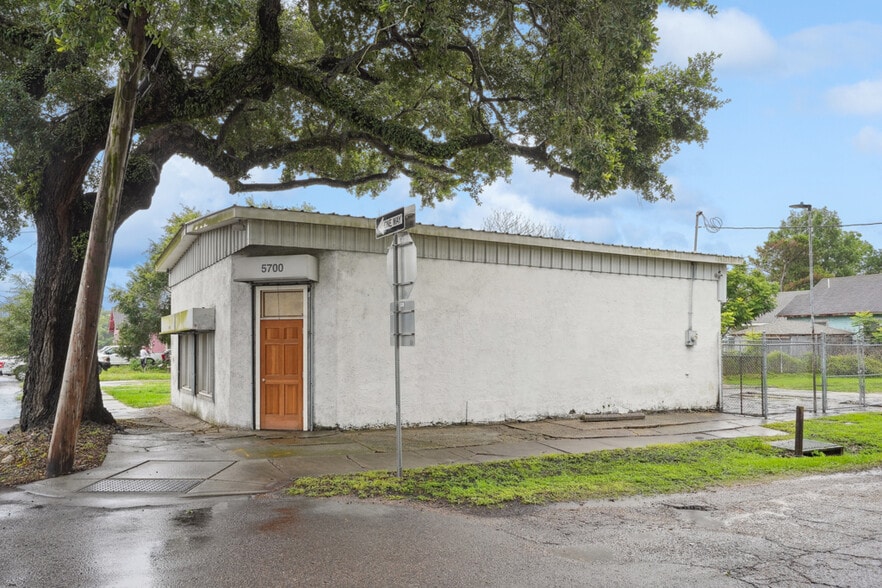More Photos Of 5700 St Claude Ave, New Orleans Storefront For Sale