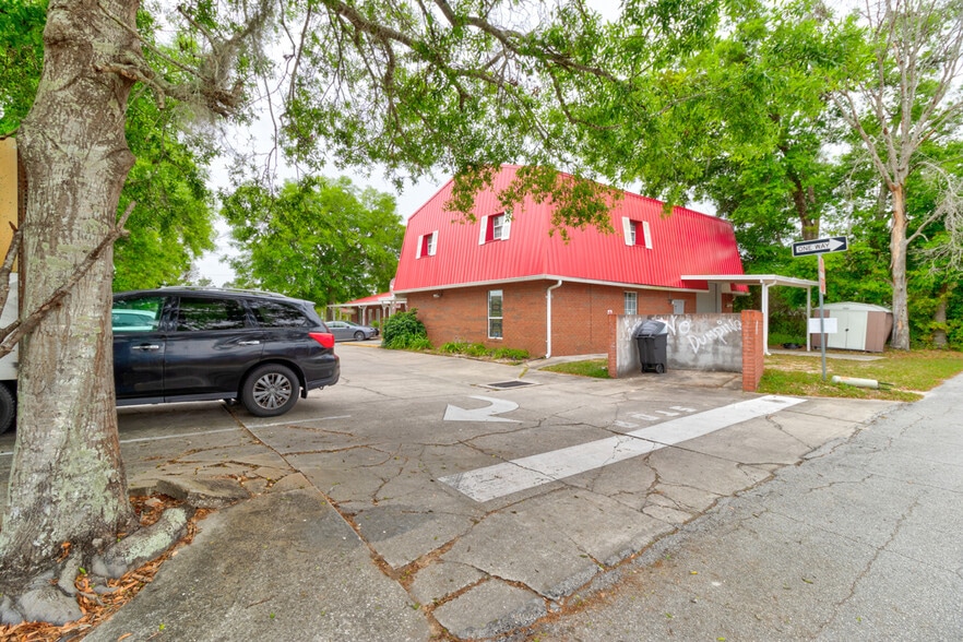 More Photos Of 2820 Howland Blvd, Deltona Storefront Retail Office For Sale