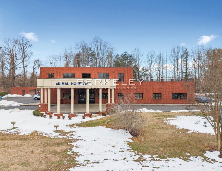 More Photos Of 3496 Forestdale Dr, Burlington Medical For Sale