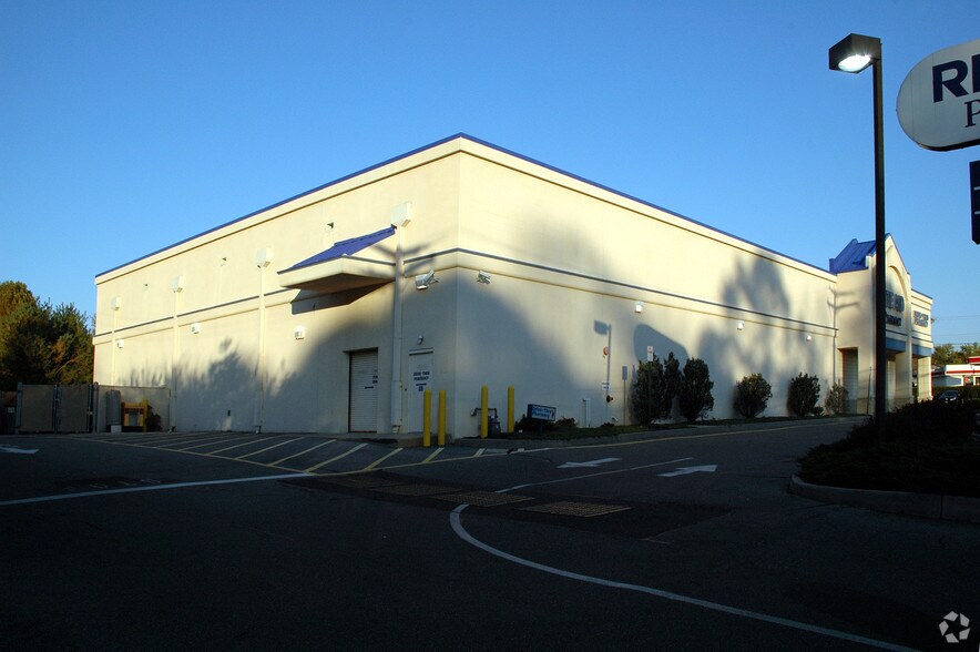 More Photos Of 1410 Laurel Rd, Lindenwold Drugstore For Lease