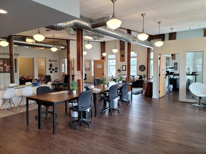 More Photos Of 2801 Welton St, Denver Restaurant For Sale