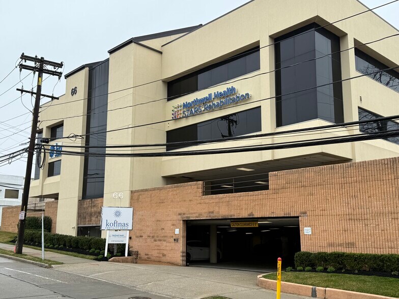 More Photos Of 66 Powerhouse Rd, Roslyn Heights Medical For Lease