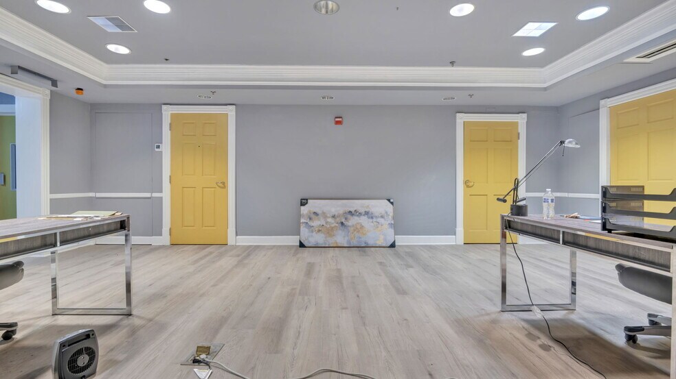 More Photos Of 323 8th St NE, Washington Apartments For Sale