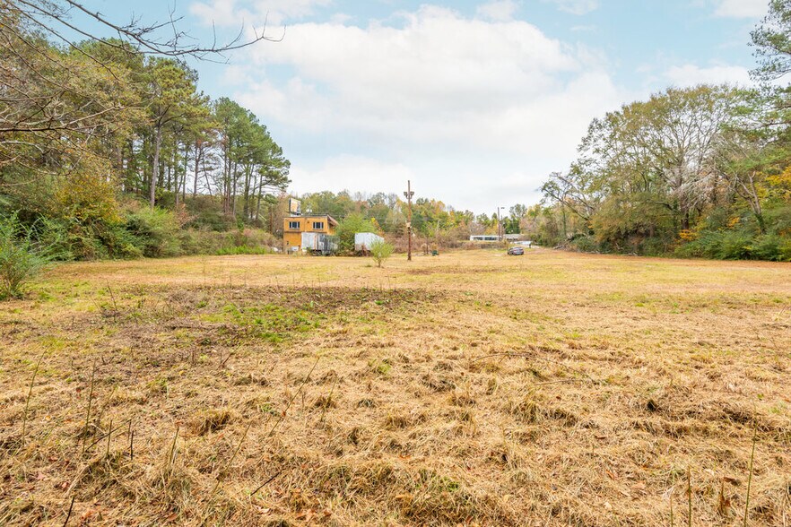 More Photos Of 2680 Martin Luther King Jr Dr SW, Atlanta Land For Sale