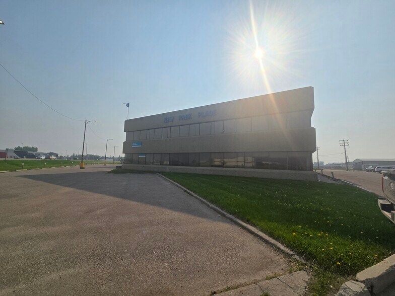 More Photos Of 5201 44 St, Bonnyville Industrial For Sale