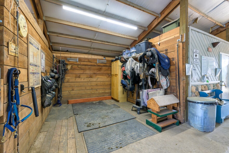 More Photos Of 5228 Gardner Ln, Florence Horse Stables For Sale