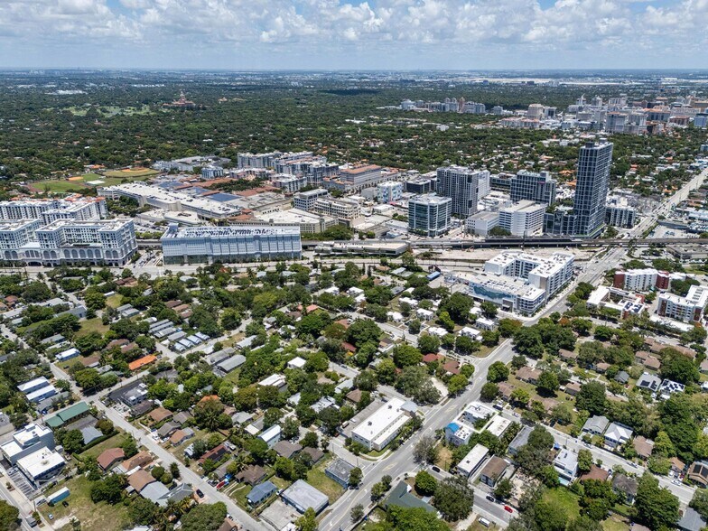 More Photos Of 3305 SW 37th Ave, Miami Office For Sale