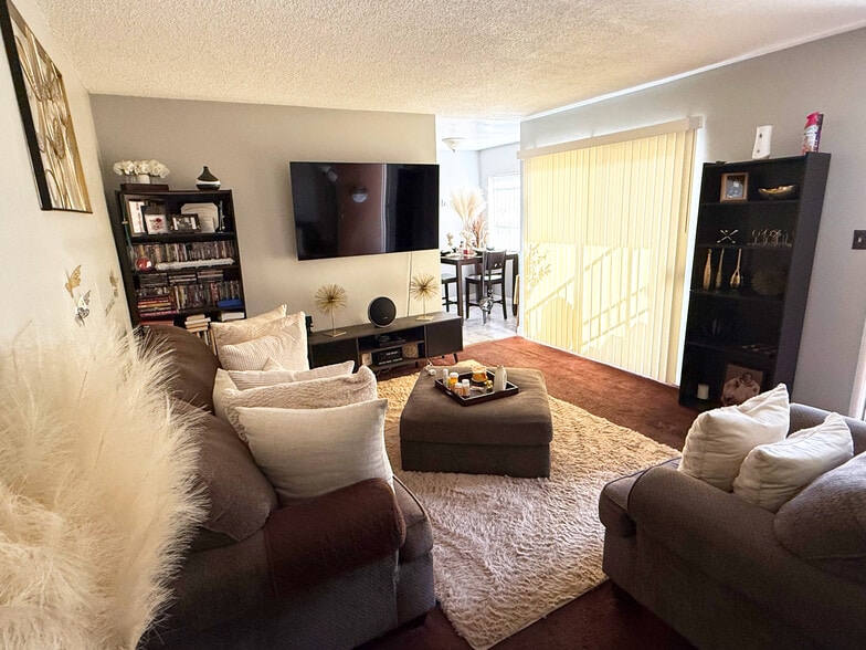 More Photos Of 413 N Market St, Inglewood Apartments For Sale