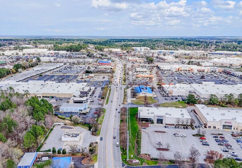 More Photos Of 239 Harbison Rd, Columbia Freestanding For Sale