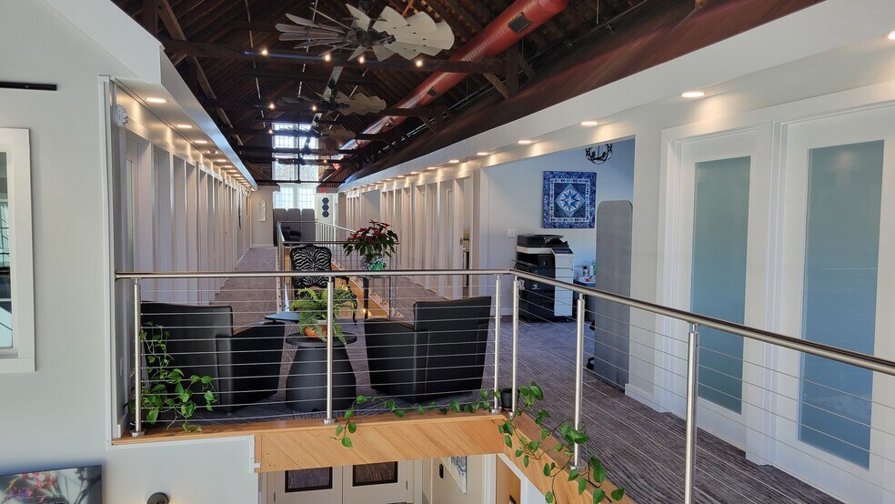 More Photos Of 119 Griswold St, Glastonbury Loft Creative Space For Lease