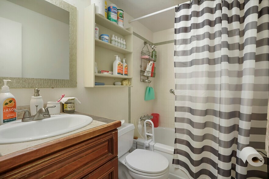 More Photos Of 10542 W 63rd Pl, Arvada Apartments For Sale