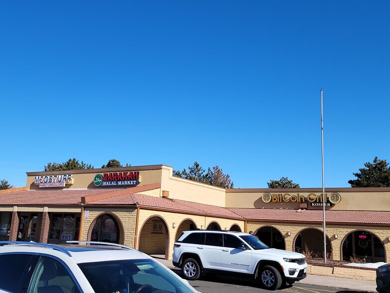 More Photos Of 970 S Oneida St, Denver Restaurant For Lease