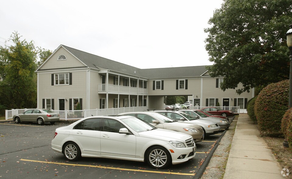 More Photos Of 123 Elm St, Old Saybrook Medical For Sale