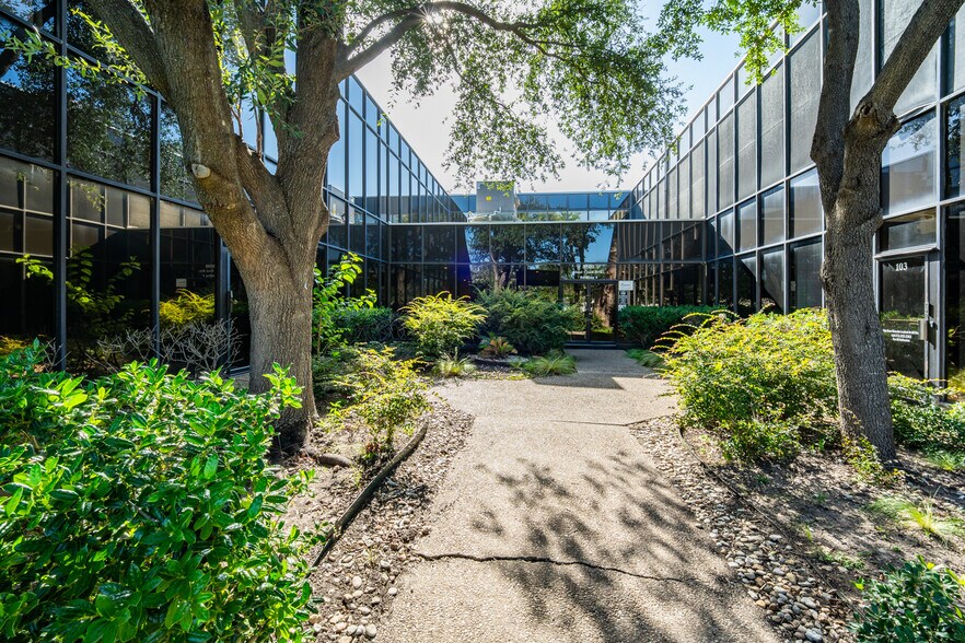 More Photos Of 8500 Shoal Creek Blvd, Austin Medical For Sale