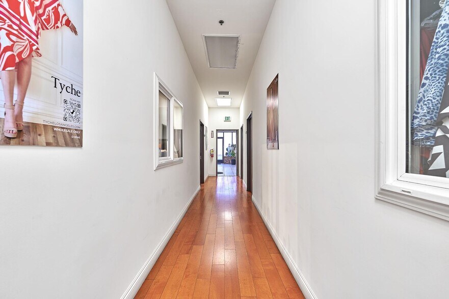 More Photos Of 3900-3912 S Broadway Pl, Los Angeles Manufacturing For Sale