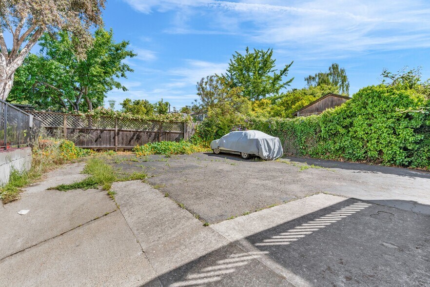 More Photos Of 1633 University Ave, Berkeley Office For Lease