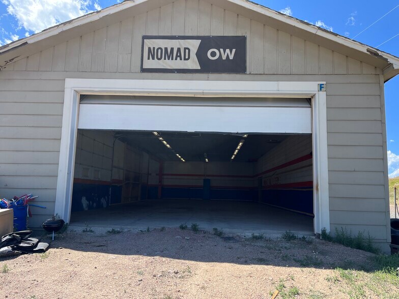 More Photos Of 195 Prairie Hawk Dr, Castle Rock Warehouse For Lease