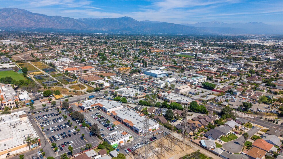 More Photos Of 8614 Valley Blvd, Rosemead Light Distribution For Sale