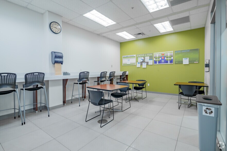 More Photos Of 10000 Rogers Run, San Antonio Office For Sale