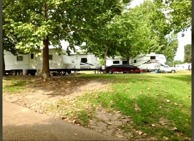 More Photos Of 1424 Fisherman Dr, Ferriday Hotel For Sale