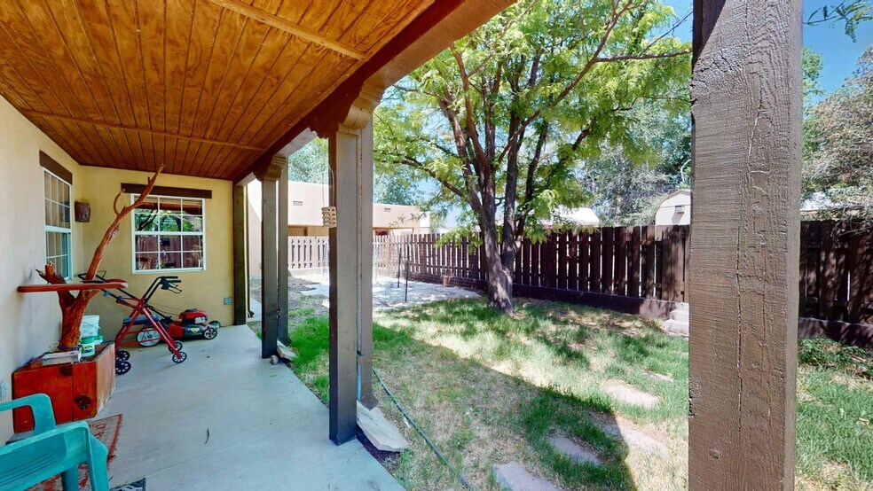 More Photos Of 1804 E College Blvd, Roswell General Retail For Sale