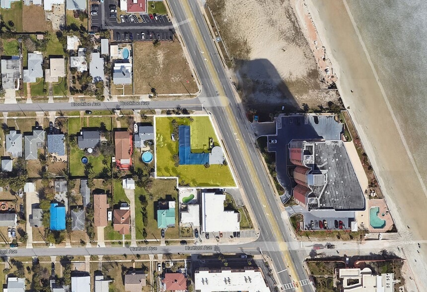 More Photos Of 1915 N Atlantic Ave, Daytona Beach Hotel For Sale