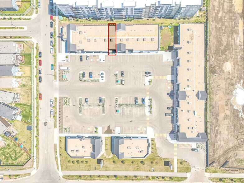 More Photos Of 5345 Edgemont Blvd NW, Edmonton General Retail For Lease