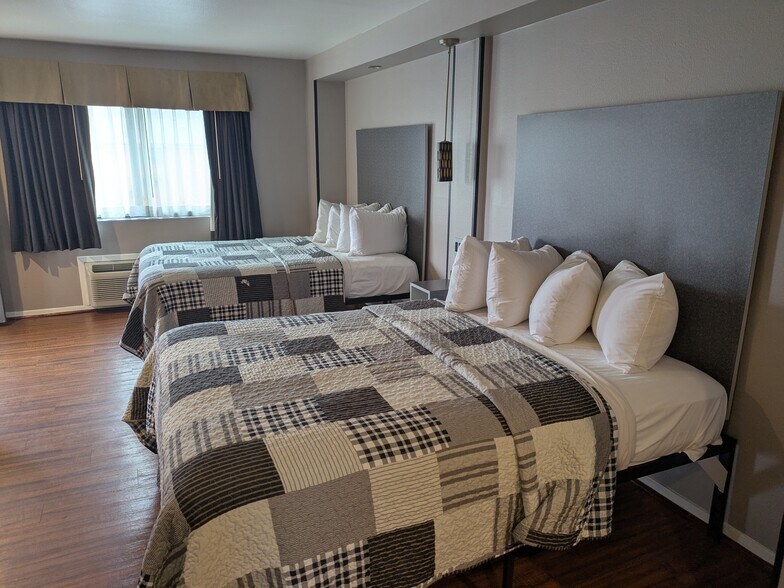 More Photos Of 3100 W Northwest Loop 323, Tyler Hotel For Sale