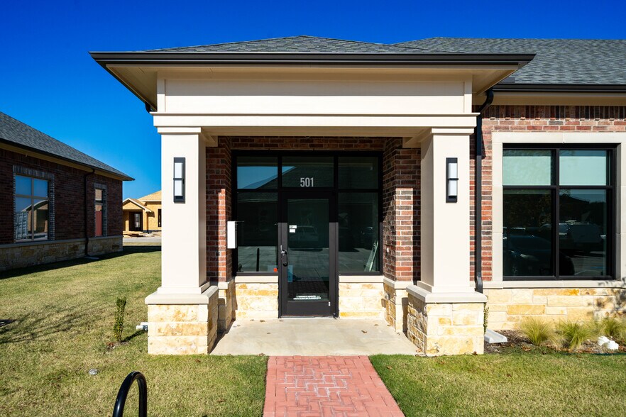 More Photos Of 7700 Preston Rd, Frisco Office For Sale